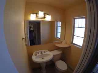 1/2 bath