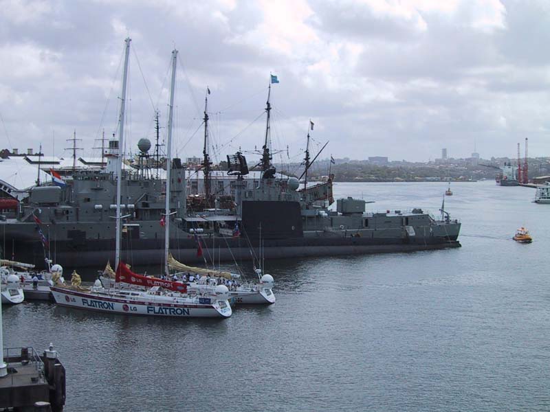 image/s0121-syd-ships.jpg, 73.6K