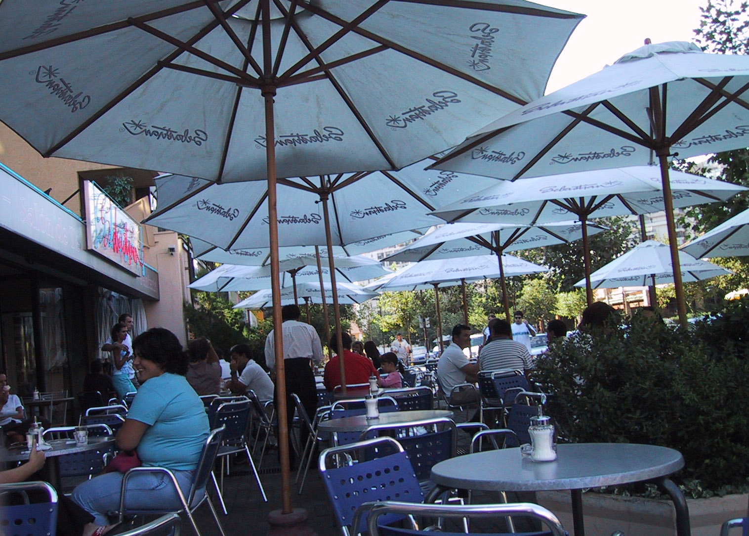 image/0221-santiagocafe.jpg, 425.8K